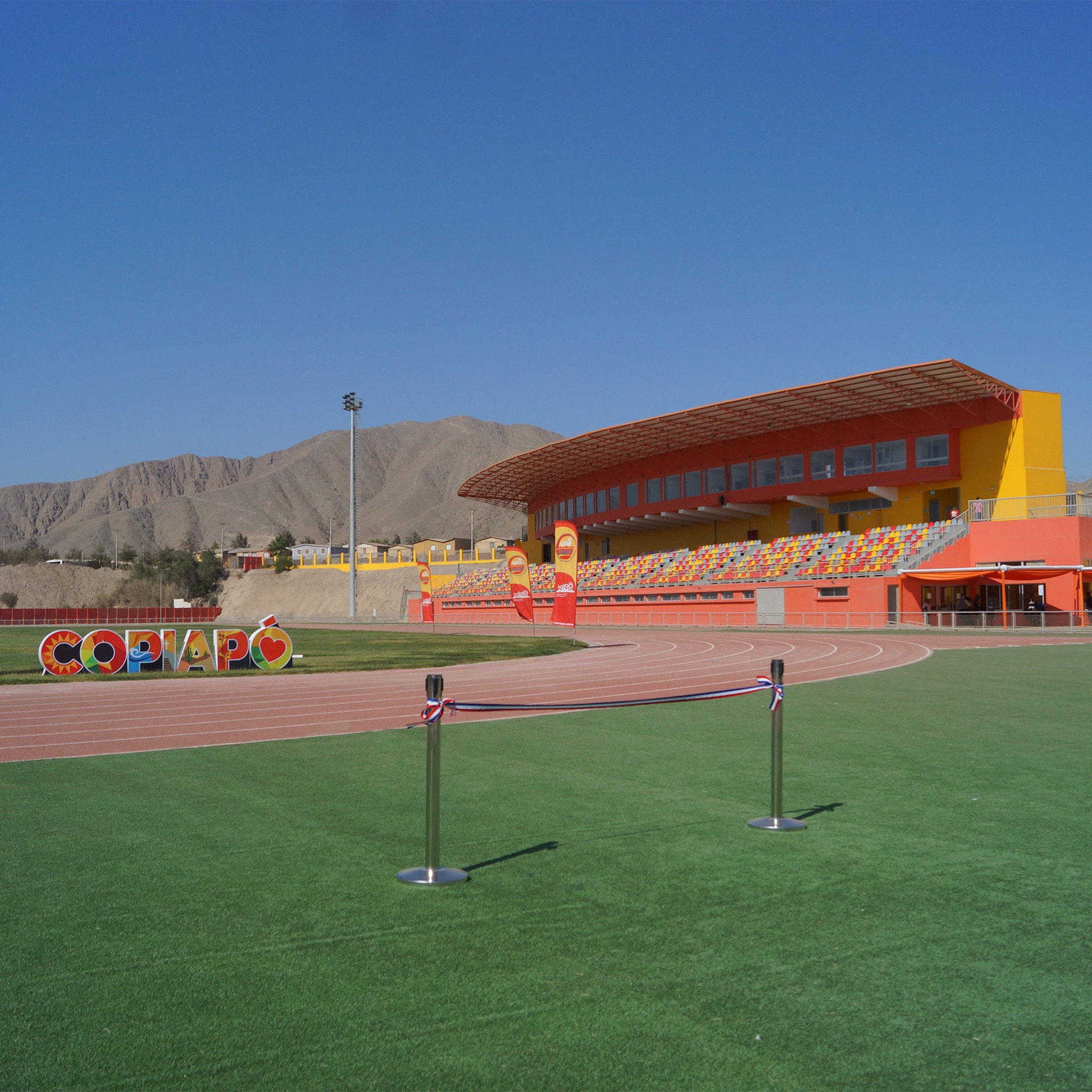Inauguran Pista Atlética en Copiapó Holvoet ONLINE